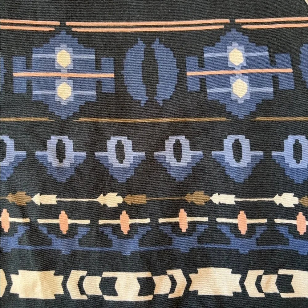 ES Aztec Pattern Kids Hooded Jacket